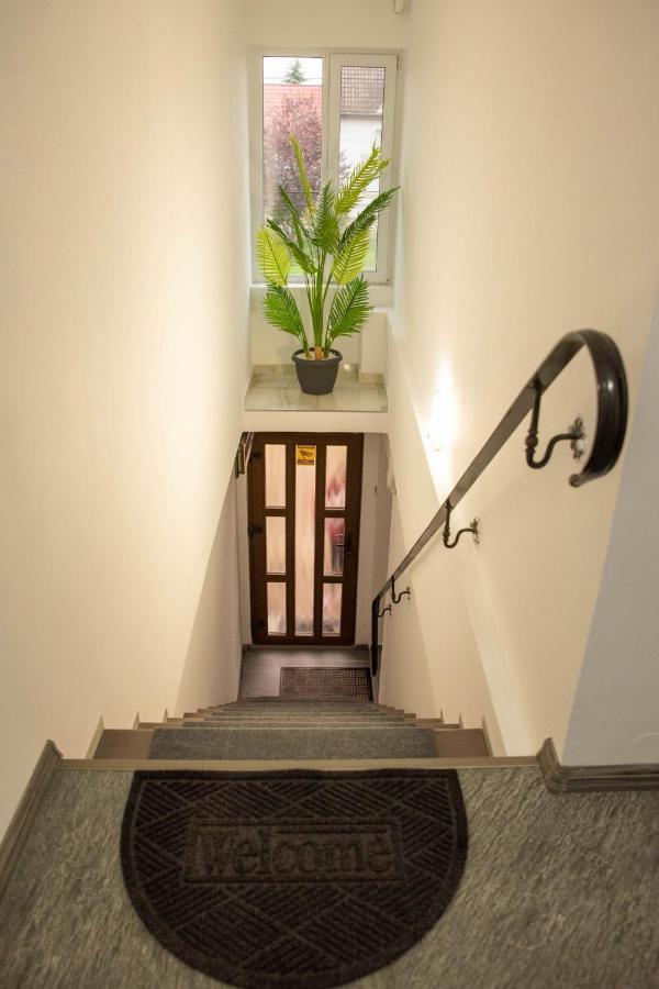 Green Apartments Oradea Exterior foto