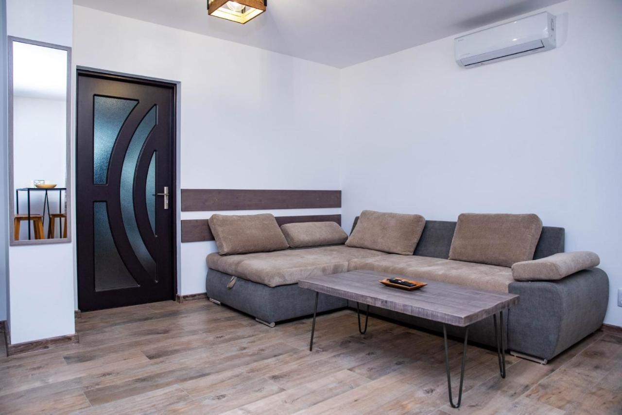 Green Apartments Oradea Exterior foto