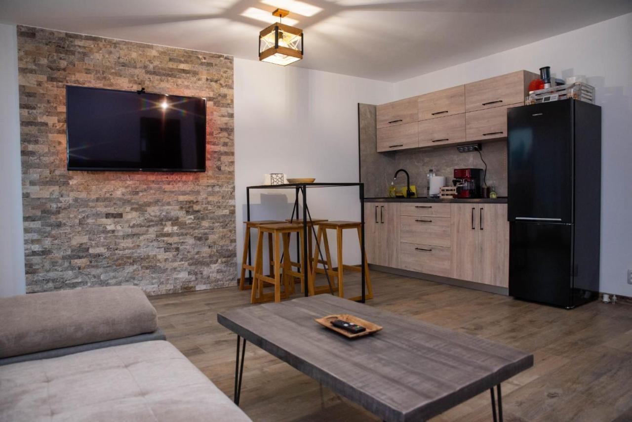 Green Apartments Oradea Exterior foto