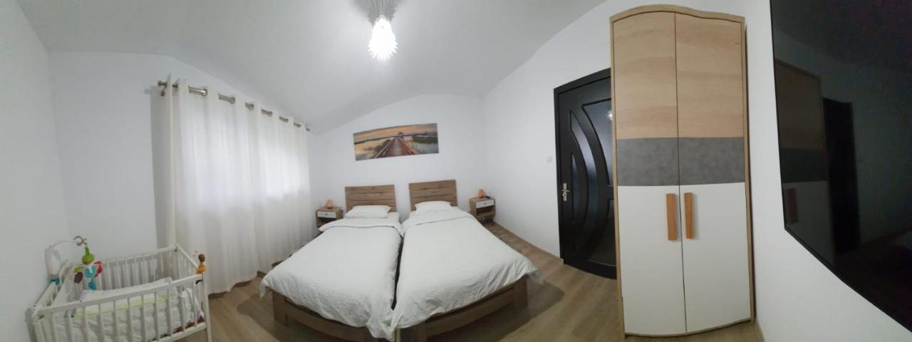 Green Apartments Oradea Exterior foto