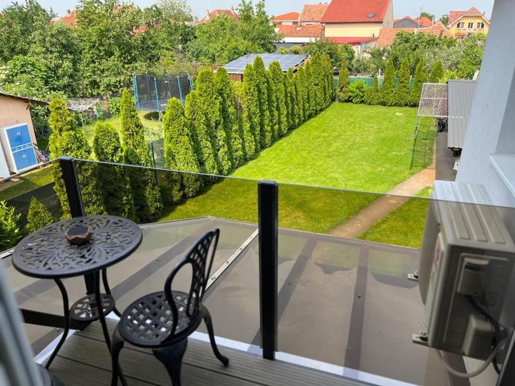 Green Apartments Oradea Exterior foto
